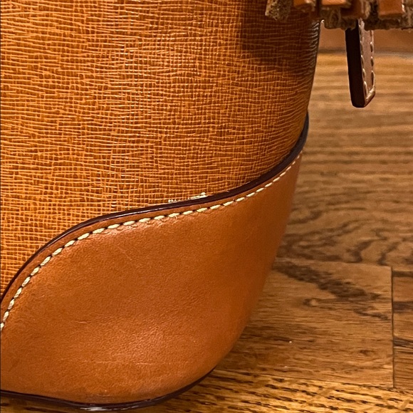 Dooney & Bourke Pebble Grain Zip Zip Satchel in caramel with crossbody - Picture 15 of 16